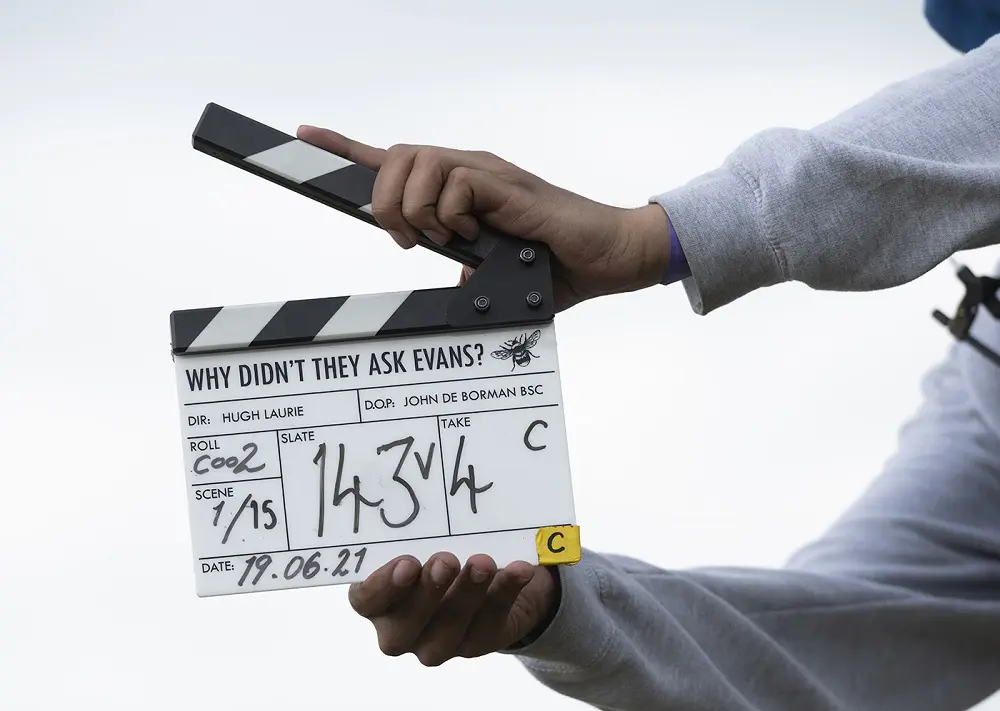 インタビュー】監督・脚本・演出を手掛けた「Dr.House」のヒュー・ローリーが制作秘話を語る！『なぜ、エヴァンズに頼まなかった のか？』｜entax（エンタックス）