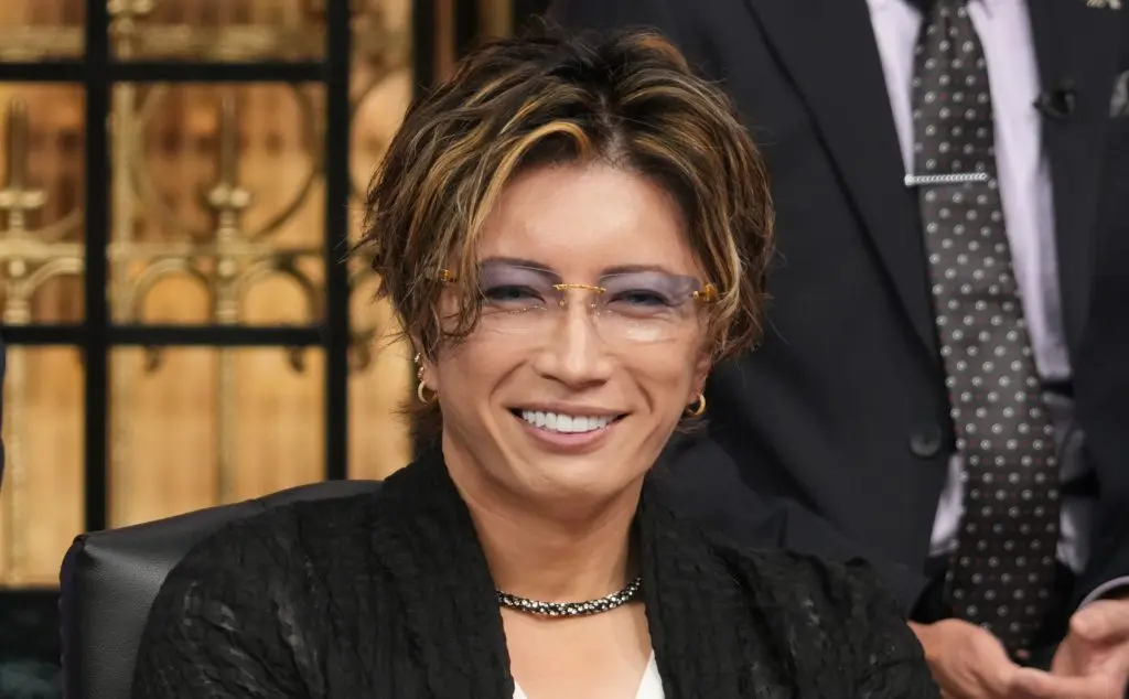 GACKT「元はドラムだった」32年前の親友登場で初期のバンド結成秘話を明かす｜entax（エンタックス）