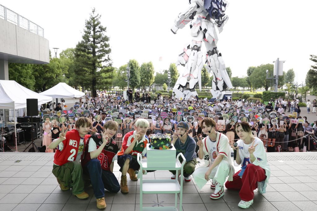 イベントに登場したDXTEEN