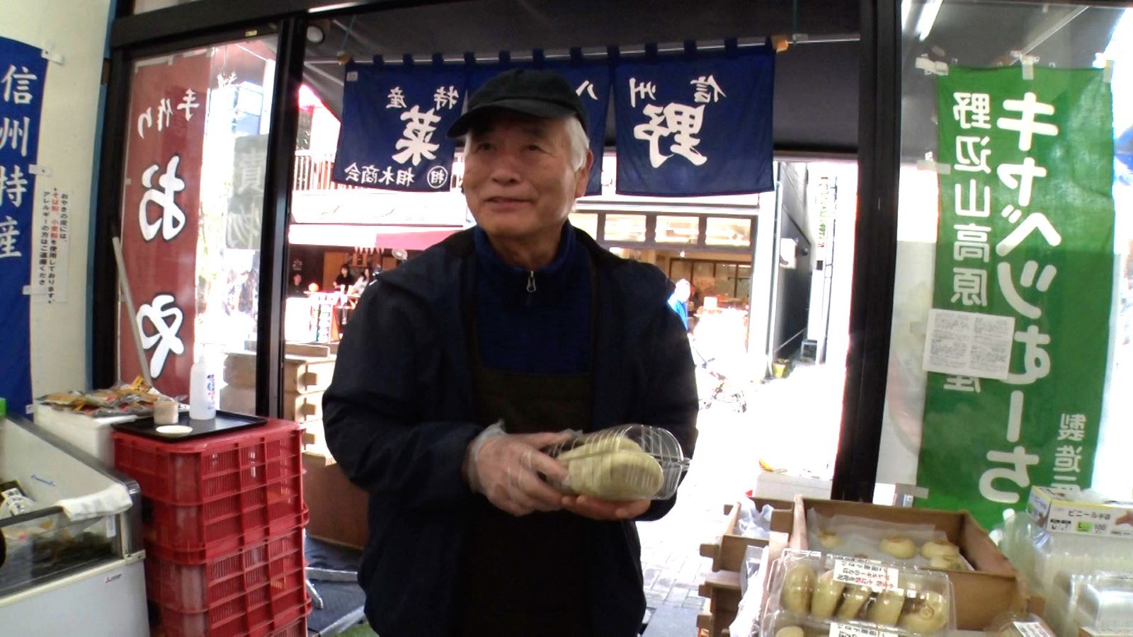 『漬物あいき』の店主・小須田春二郎さん