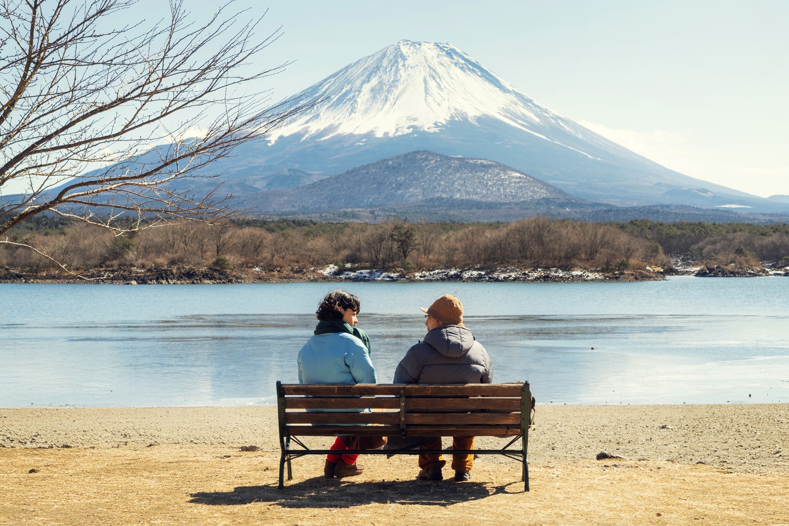 市川実日子と小日向文世の写真