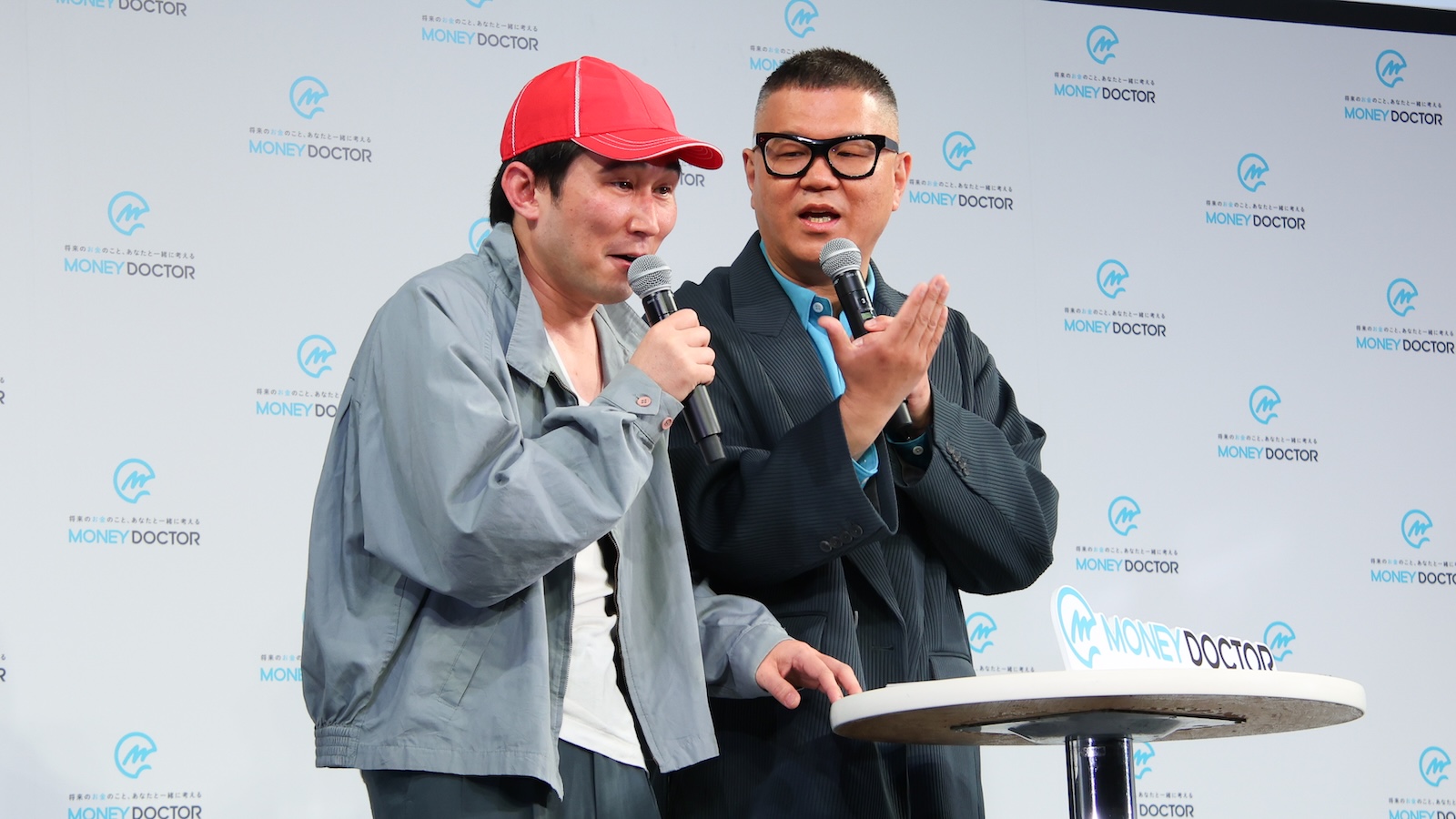 シソンヌの写真