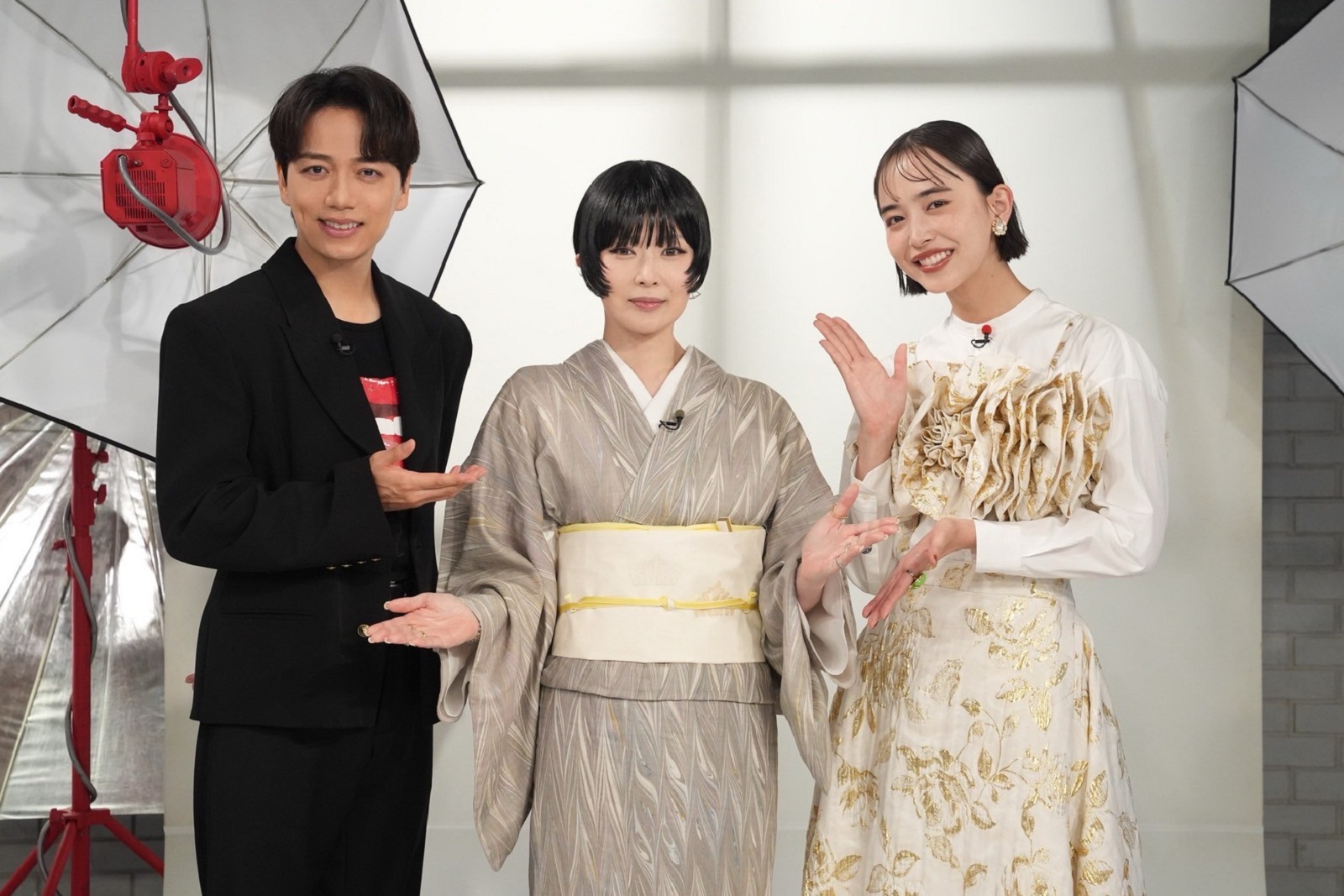 椎名林檎、山﨑育三郎、井桁弘恵の写真