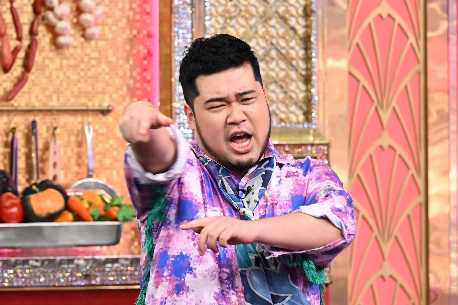 『Golden SixTONES』に出演する松井ケムリ(令和ロマン)