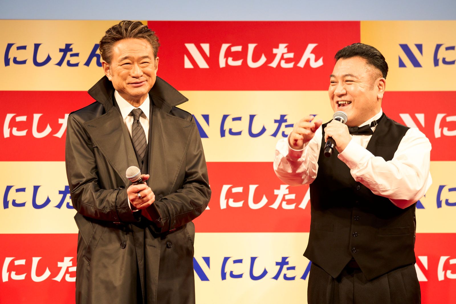 船越英一郎と山崎弘也の写真